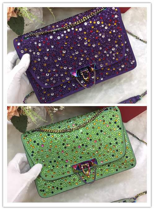 Picture of Valentino Handbags _SKUfw123605165fw